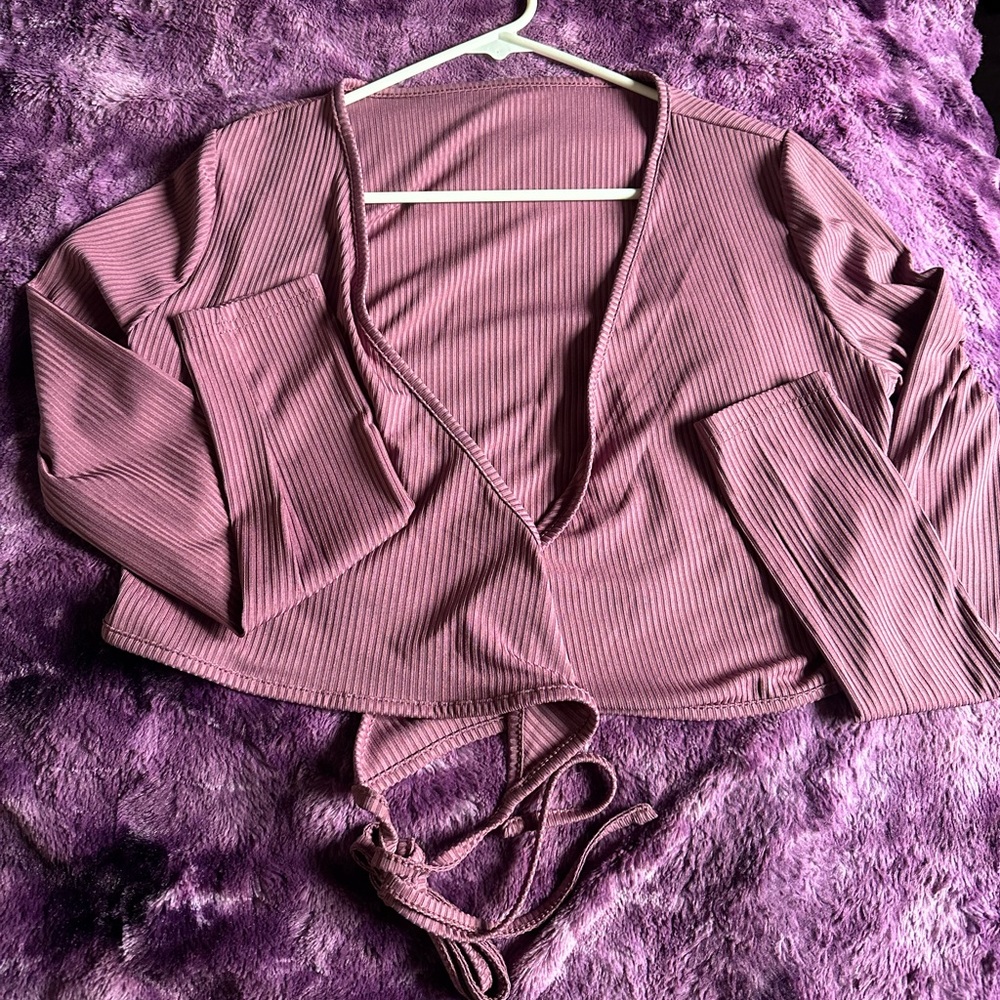❌SOLD❌ SHEIN CROSS CROP TOP